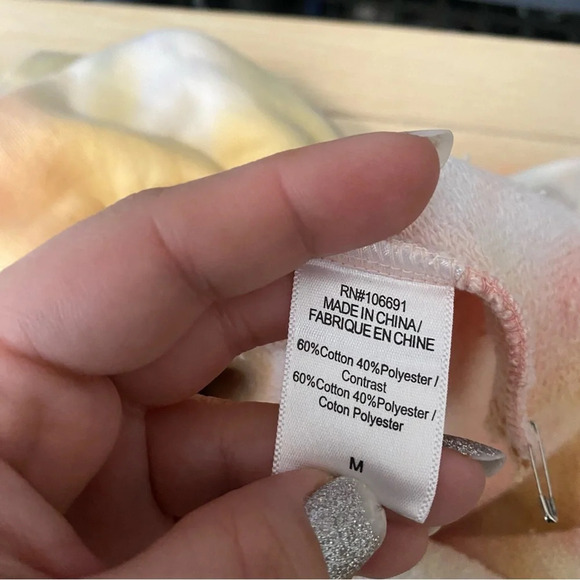 ✨NWT Young Fabulous & Broke Tie Dye Carla Cut Off Hoodie Sweatshirt Size Medium - Picture 11 of 12